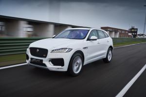 Jaguar F-Pace S 30d AWD 2016 года (ZA)